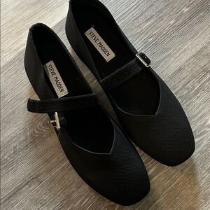Steve Madden Black Mary Jane Flats